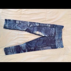 Navy Hendrix Pocket Light n Tight Hi-Rise Capri 20"